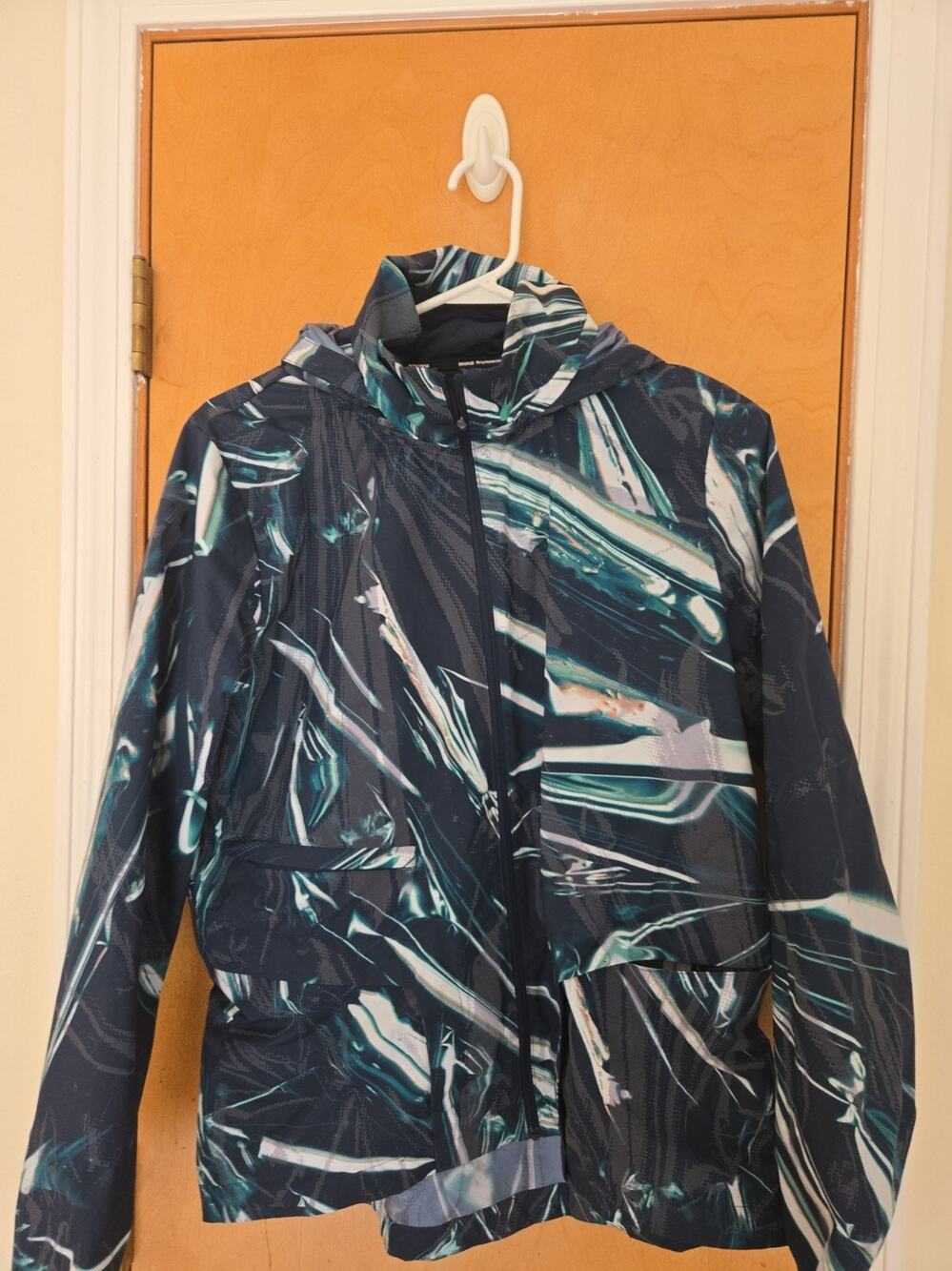 NIKE Shield Full-Zip Women’s Blue Reflective Running Jacket Hood - Size M
